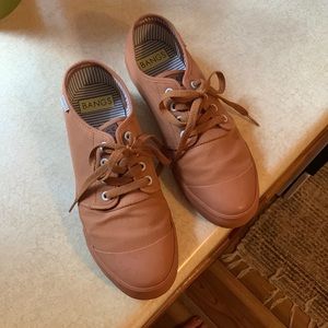 Bangs canvas low tops